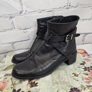 Stuart Weitzman Black Leather Ankle Boots